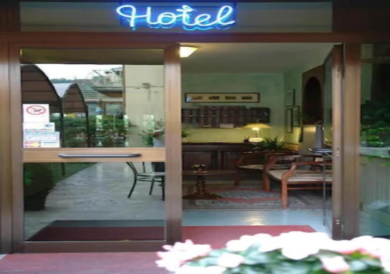 Hotel La Nuova Pergoletta Орвието Экстерьер фото