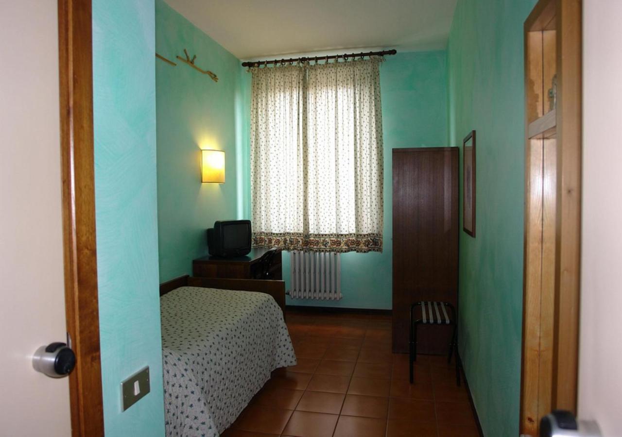 Hotel La Nuova Pergoletta Орвието Экстерьер фото