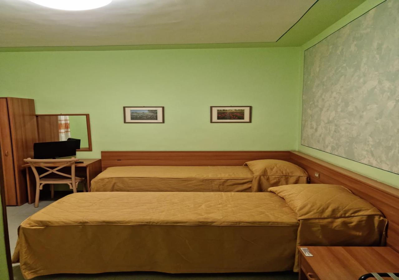 Hotel La Nuova Pergoletta Орвието Экстерьер фото